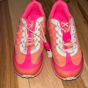 Merrell Youth Girls Agility Peak Vibrant Pink and Orange Sneakers